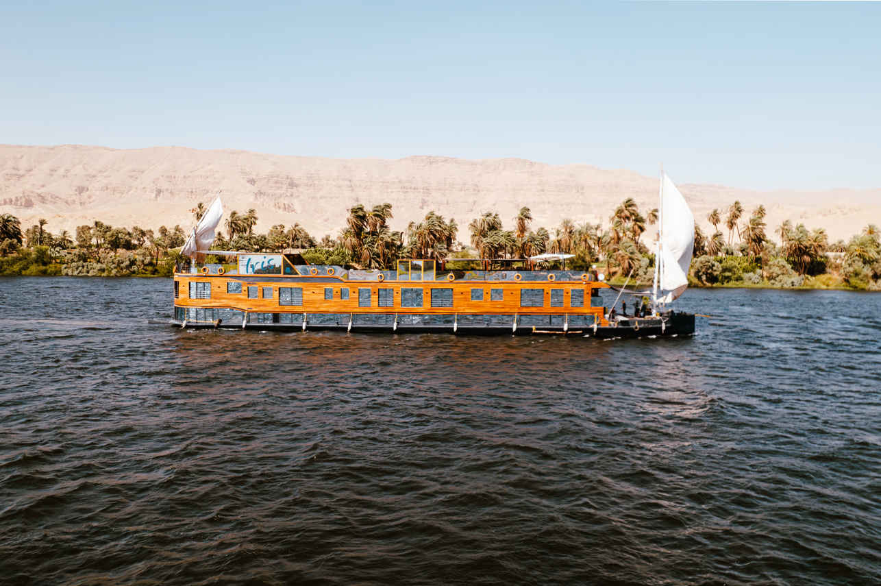 Nile Serenity Dahabiya northbound Nile cruise